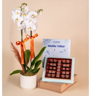 Mutlu Yıllar Beyaz Orkide & Çikolatalı Hediye Seti