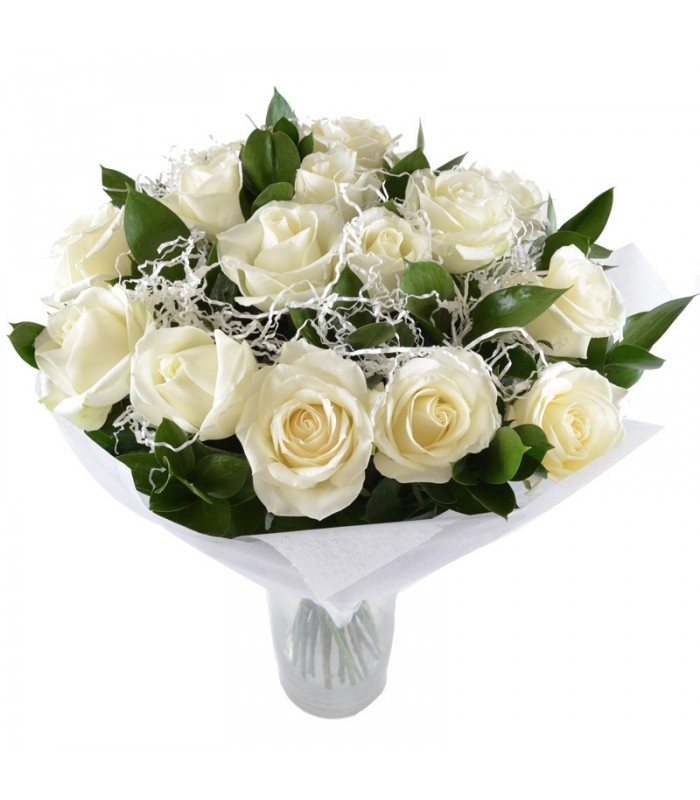 Vazoda 15 Beyaz Gül