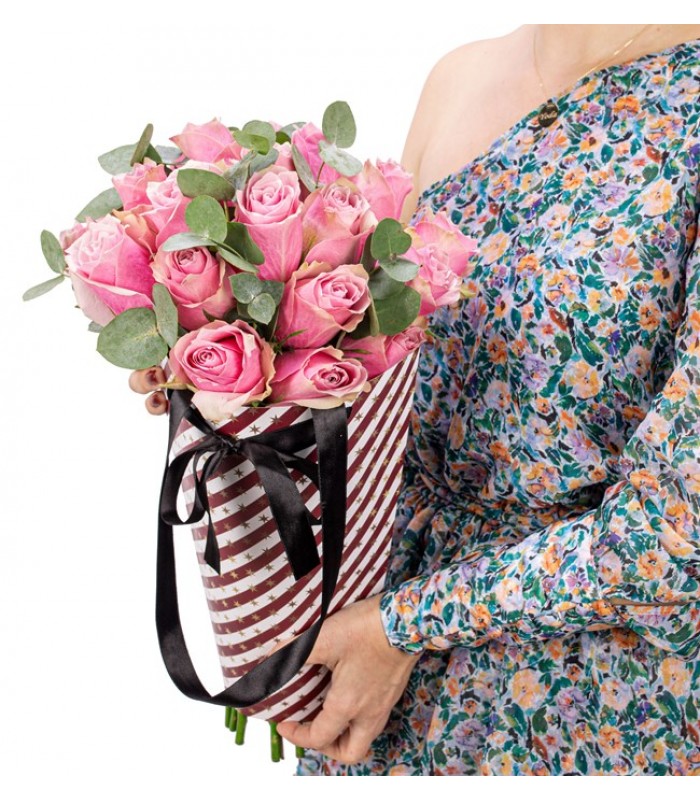 Sonia Pembe Gül Buketi