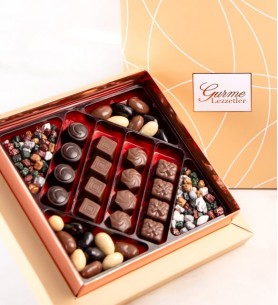 Sütlü Çikolatalı & Bademli Drajeli Çikolata Kutusu